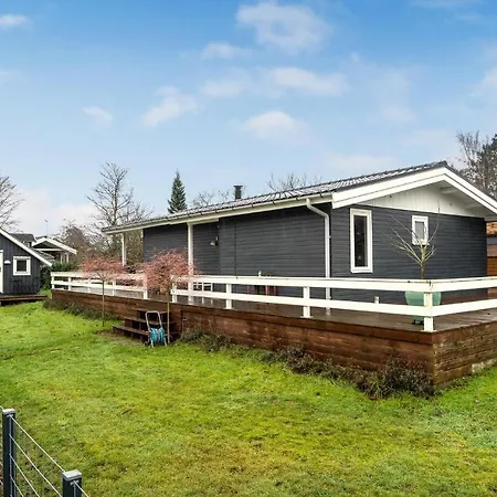 Pet Friendly In With Wifi Holiday home