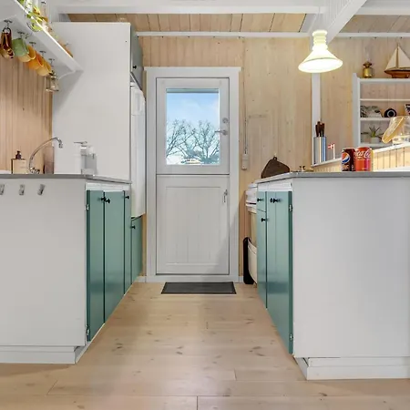 Pet Friendly In With Wifi Holiday home